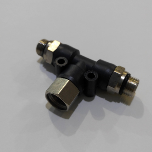 Разветвитель, 1 вход (гайка), 2 выхода (штуцер) Jas